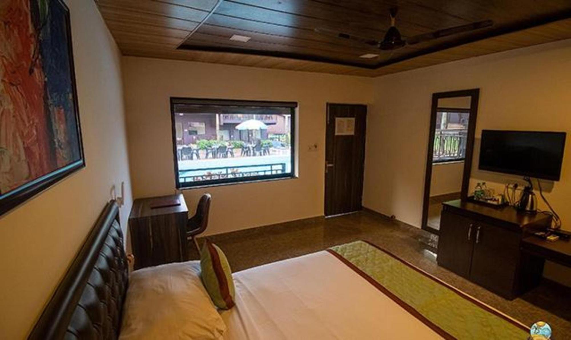 Fabhotel La Gracia Resort Morjim Ngoại thất bức ảnh