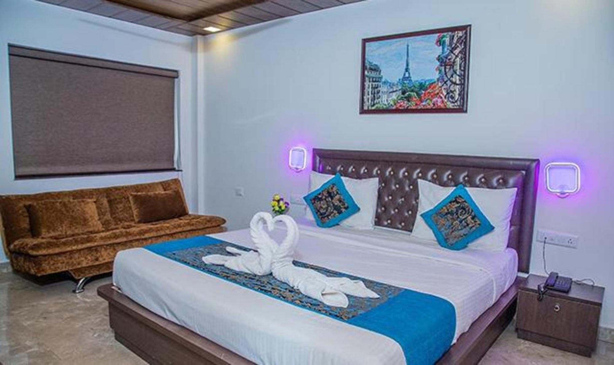 Fabhotel La Gracia Resort Morjim Ngoại thất bức ảnh