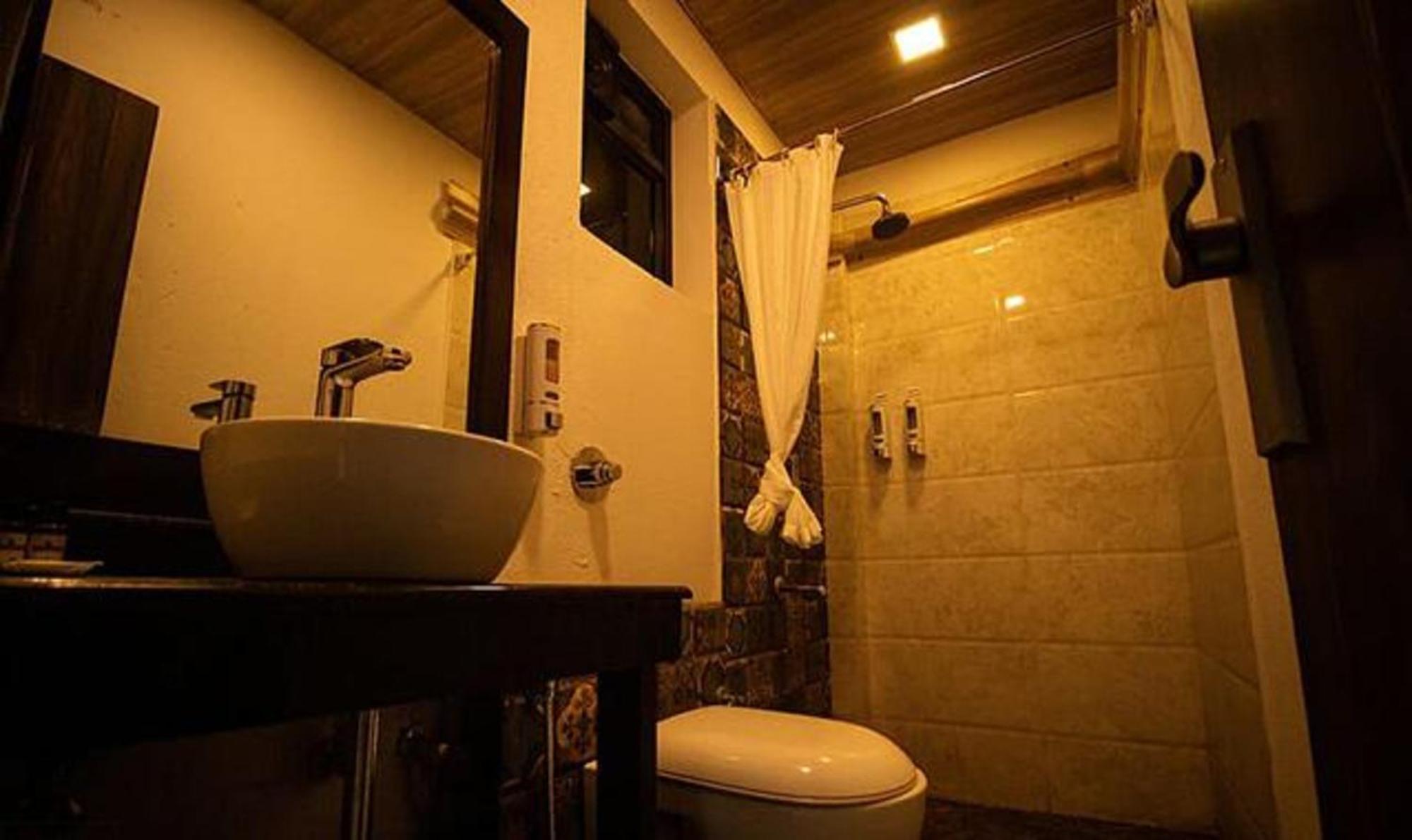 Fabhotel La Gracia Resort Morjim Ngoại thất bức ảnh